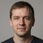 Сертифицированный аудитор Александр Волков, прошедший профессиональное обучение в Институте Вейнст
